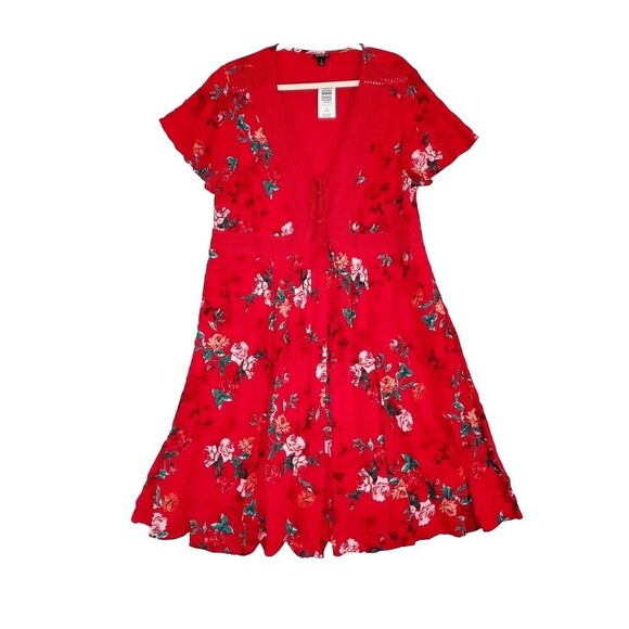 NWT Torrid Women's Flutter Sleeve Gauze Red Floral Lace-Up Skater Dress 1X - Picture 1 of 7
